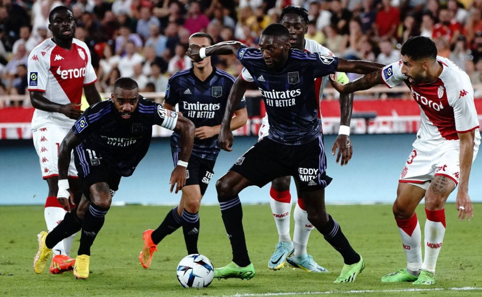 关于尼斯球星伤愈归队，带领球队逆袭法甲积分榜的信息