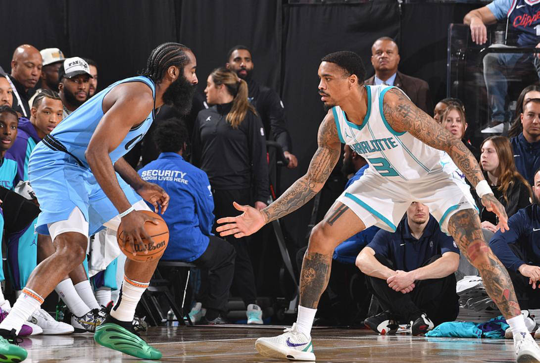 关于篮网队球员状态逐渐回暖赛季表现有所改观的信息