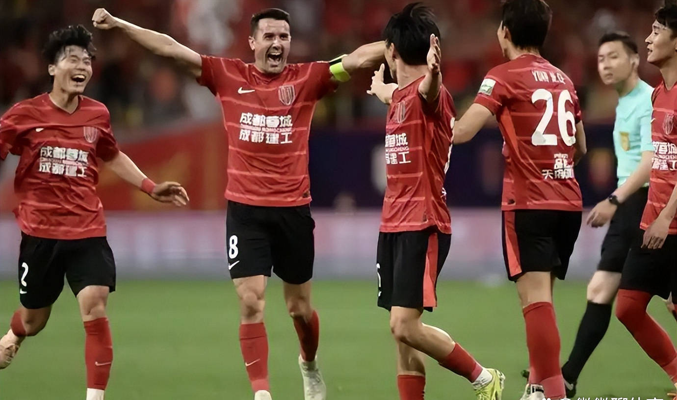 彼德堡联主场压胜积分榜，保持不败的简单介绍