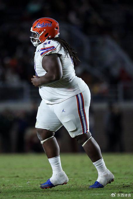 里昂与桑坦德竞争激烈，球员状态引人关注的简单介绍