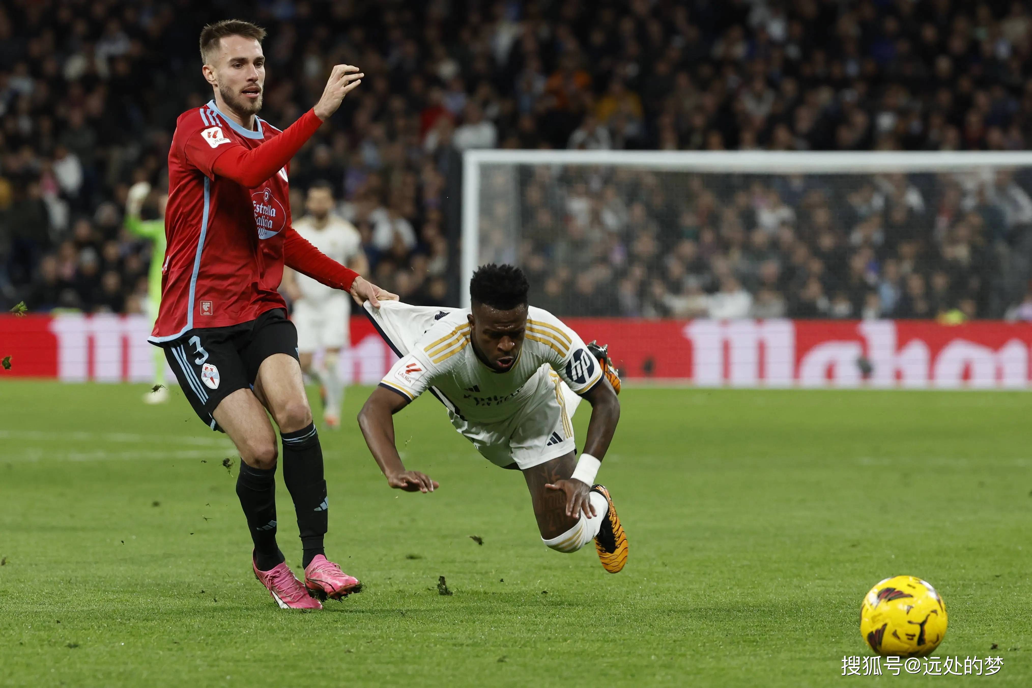 土耳其对决荷兰，双方实力悬殊