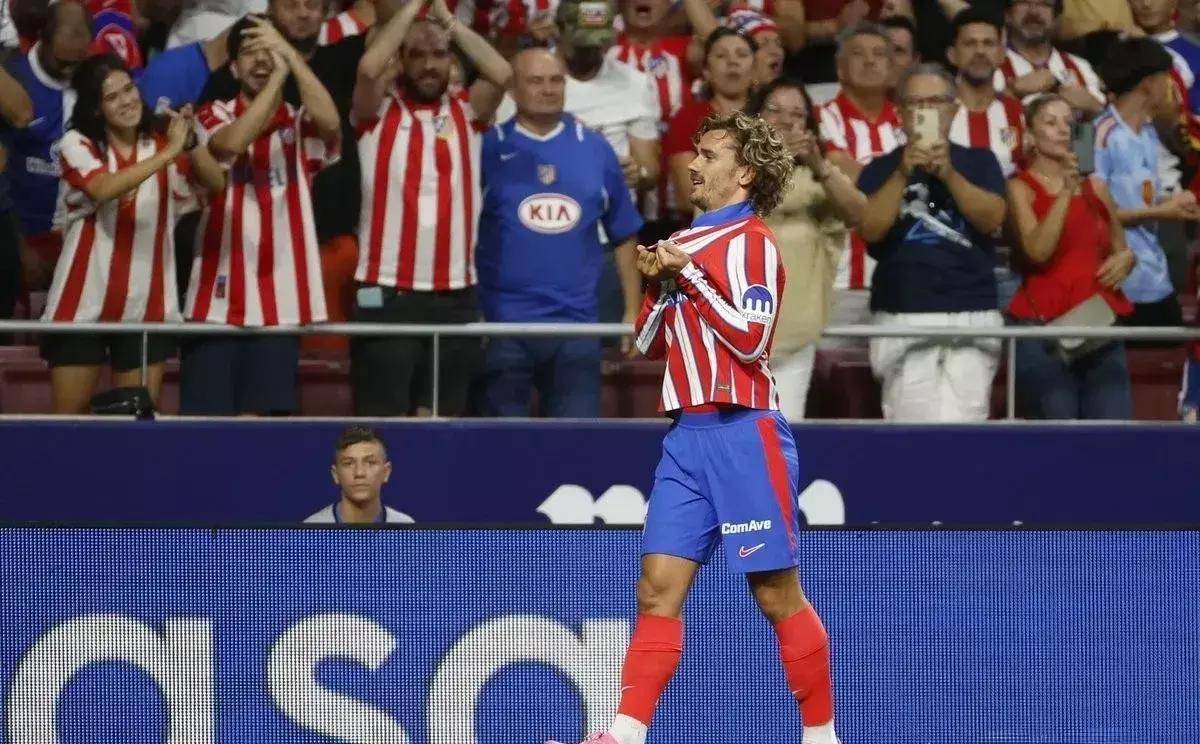 包含马德里竞技豪取三分继续领跑西甲的词条