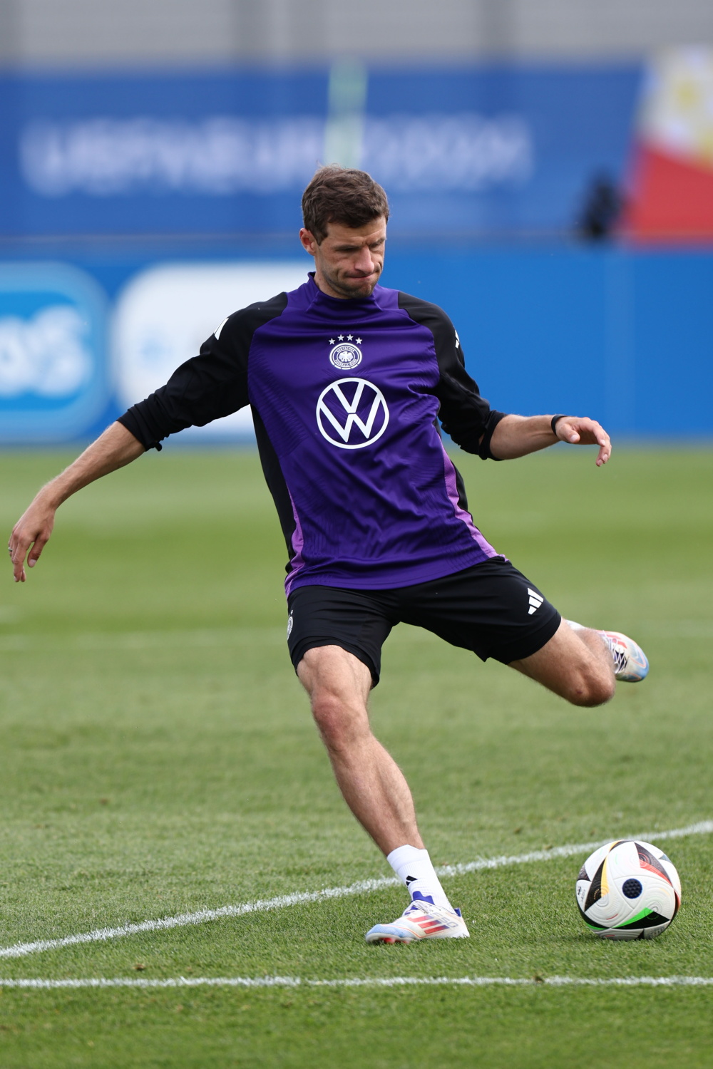 德国足球运动员在国际联赛中获得荣誉