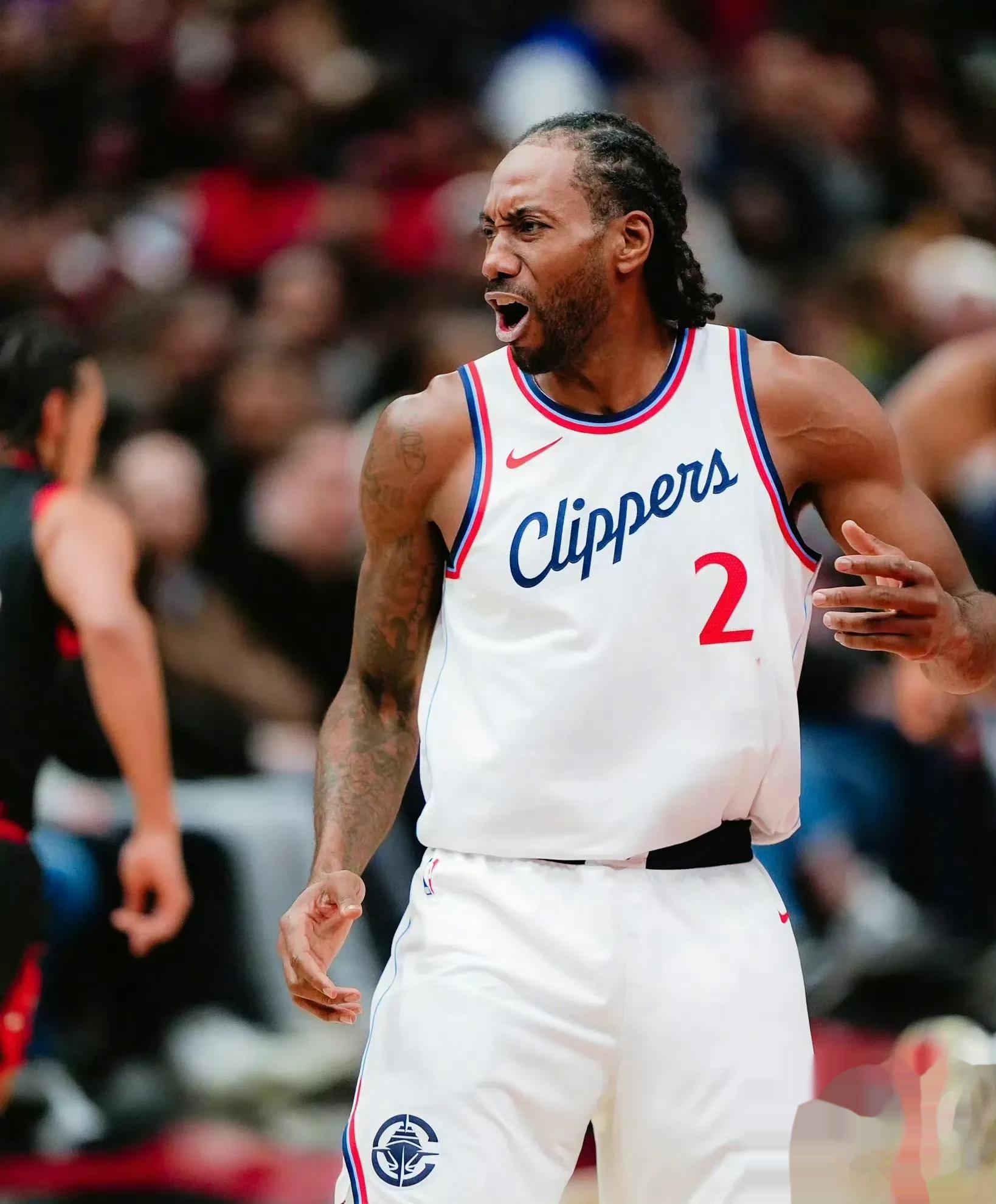 包含快船队主场失利，遭遇三连败劣势的词条