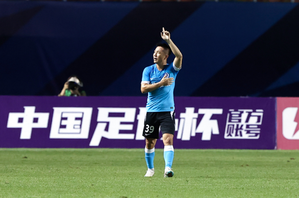 关于意甲巨人-胜枪手，挺进四强的信息