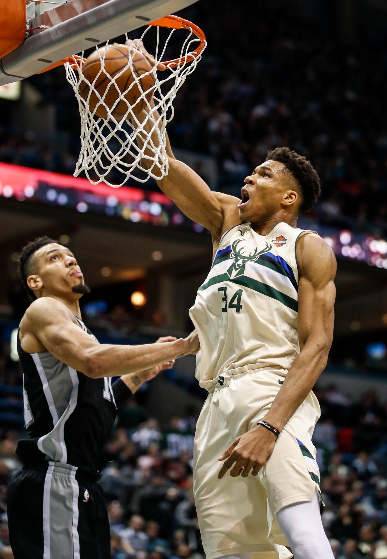 雄鹿主场大胜，实力得到认可