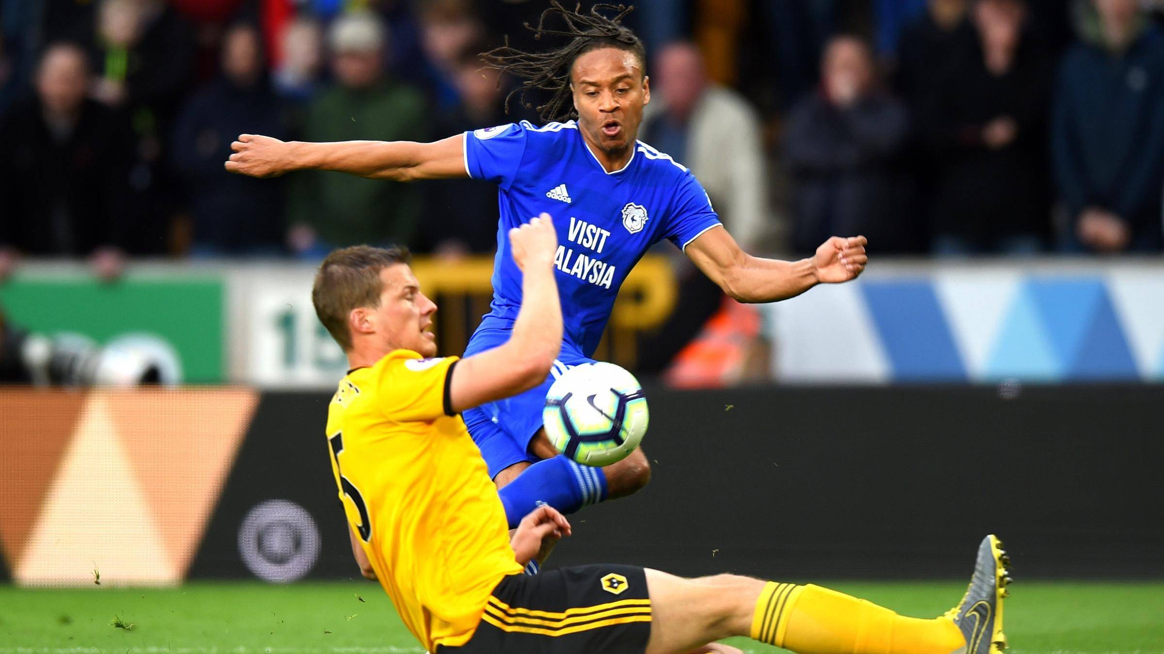 切尔西备战关键比赛，团结一心