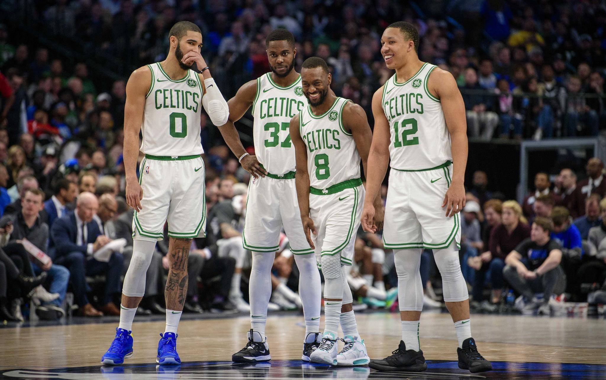 凯尔特人凭借团队合作，反超成功