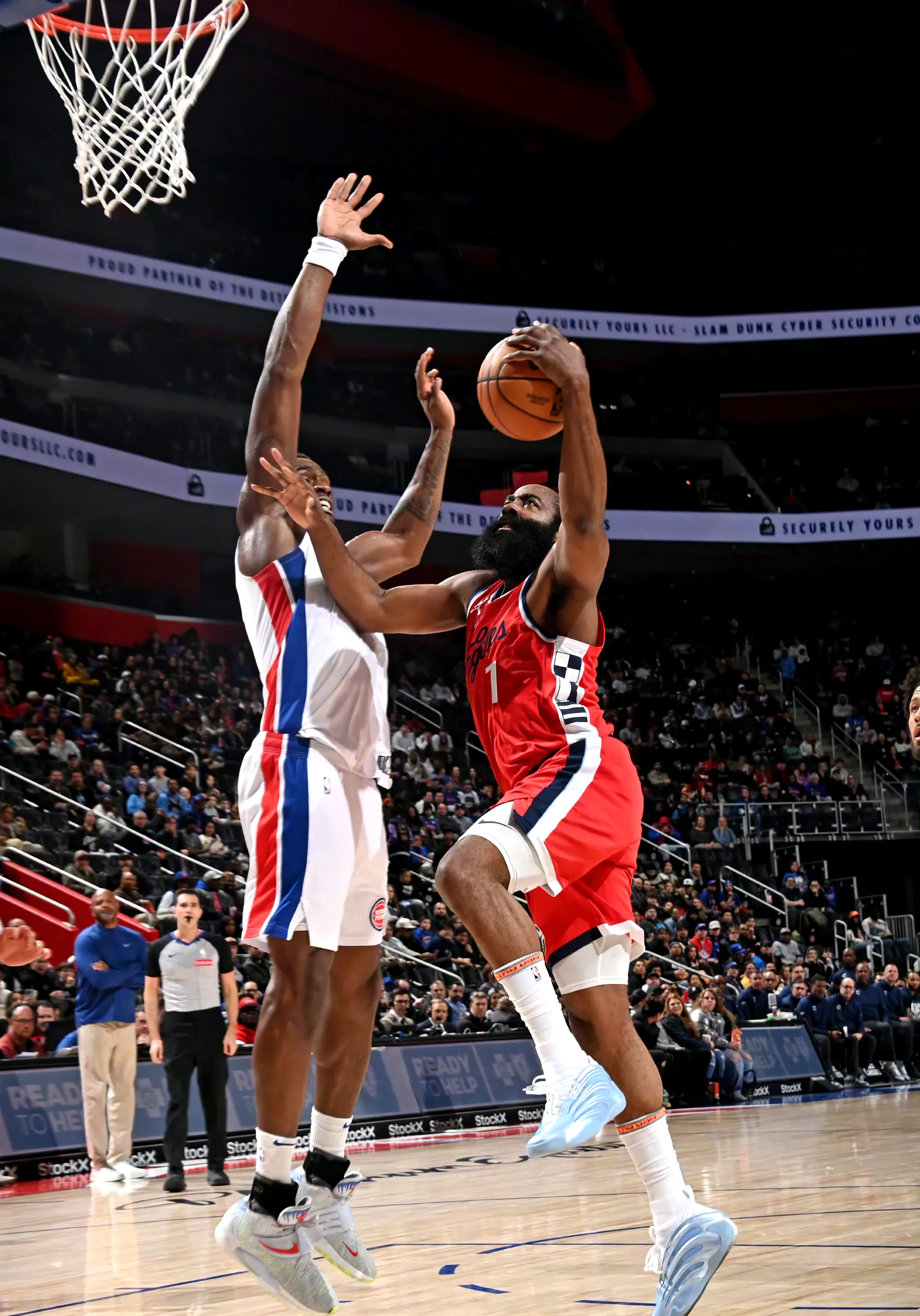 快船翻盘灰熊，米切尔一己之力扛起全队