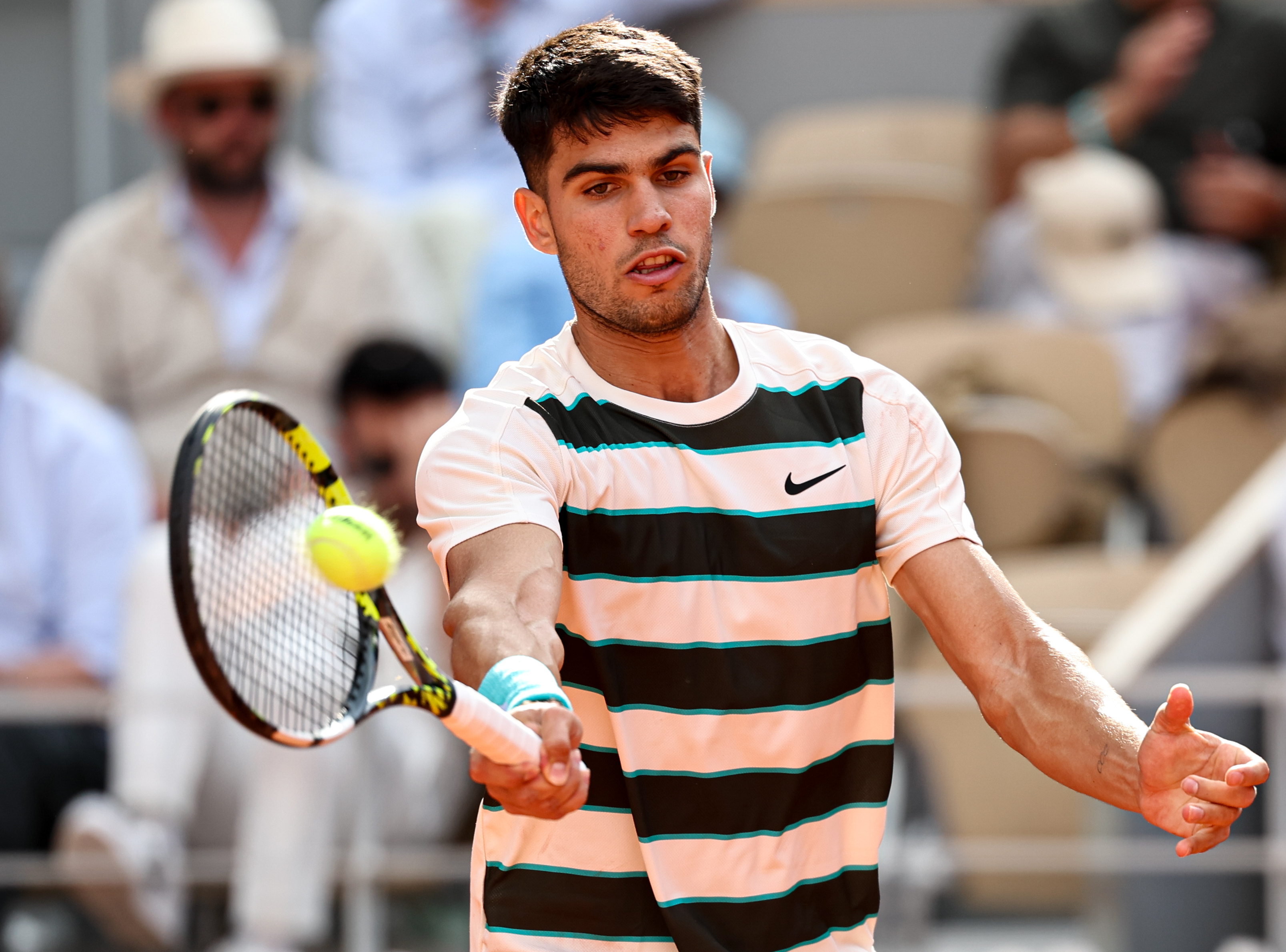 法网逆转拉沃尔杯，阿尔卡拉斯状态火热