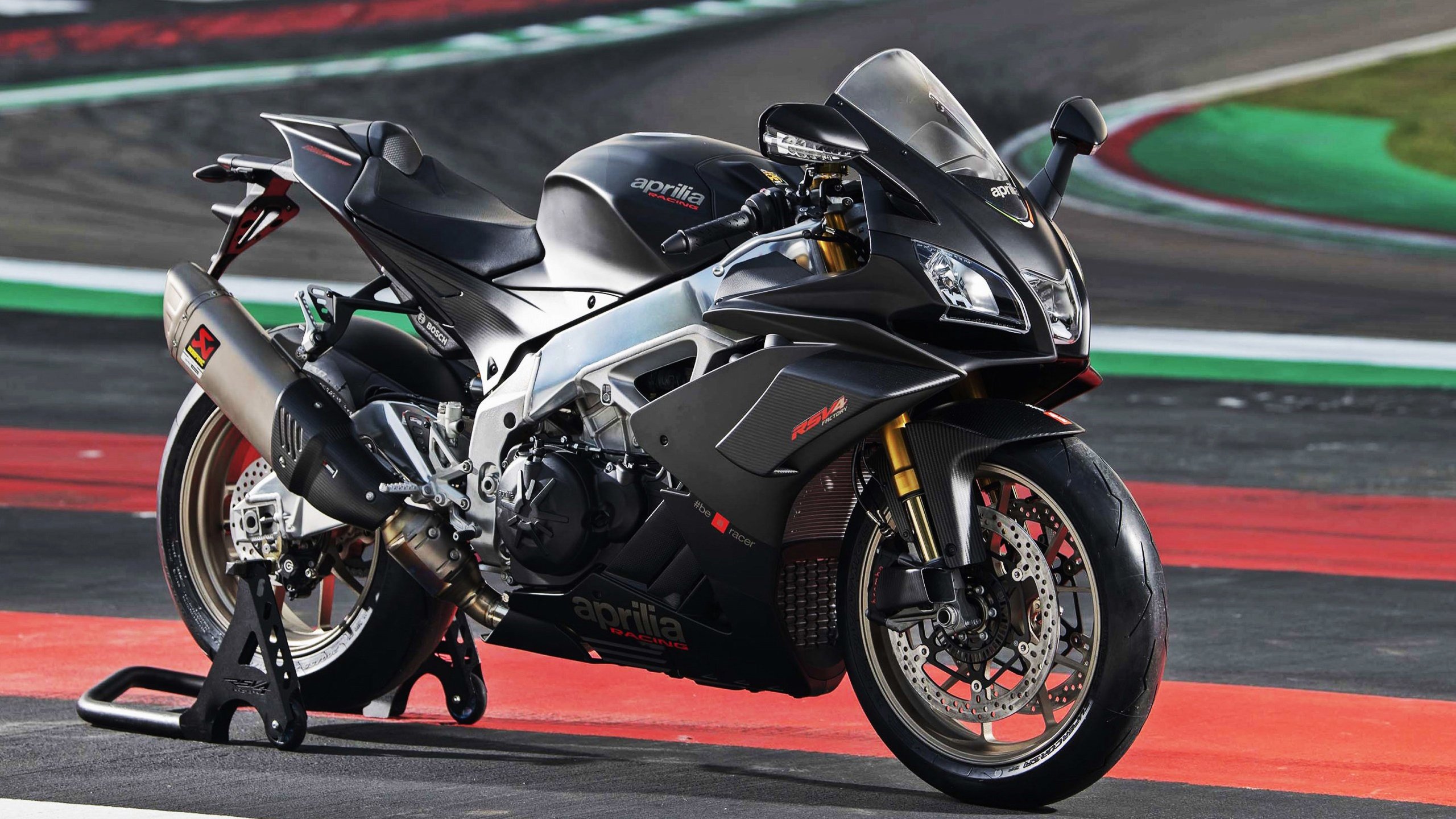 奇才对阵活塞,文班亚马冠军级表现重塑比赛格局