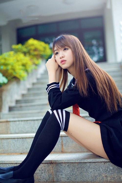 库尔图瓦节奏掌控者，塞内加尔与塞维利亚的战术交响曲